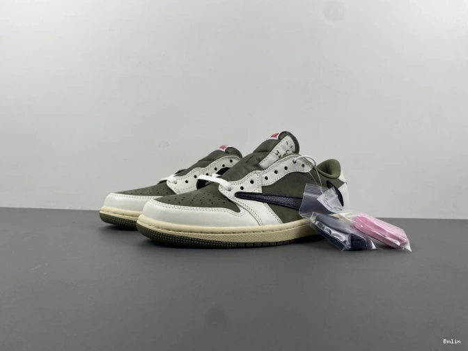 LOW 1 JORDAN SCOTT TRAVIS X OG AIR DM7866-200 OLIVE MEDIUM 0730